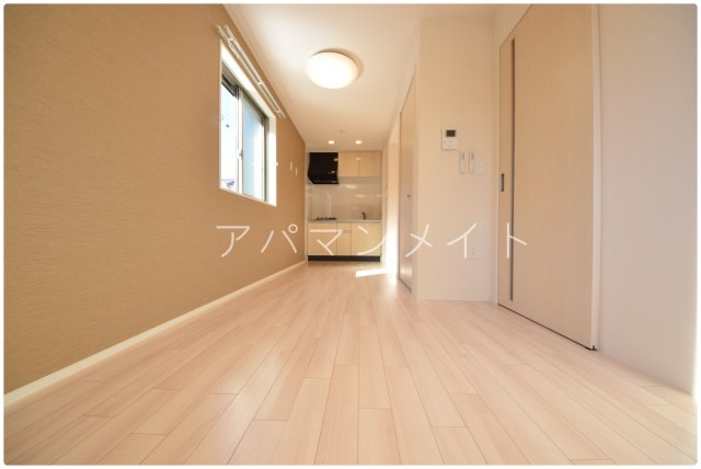 【居間・リビング】 | コンフォールK | ゆったり過ごせるリビングです