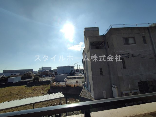アビタシオン国府の展望|同建物内別部屋の写真です。