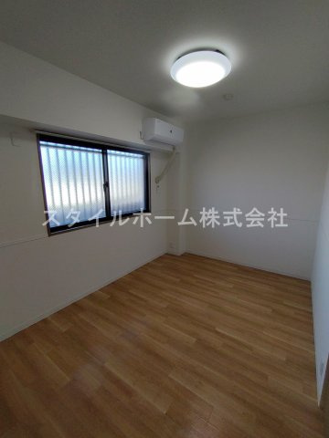 アビタシオン国府の内装|同建物内別部屋の写真です。
