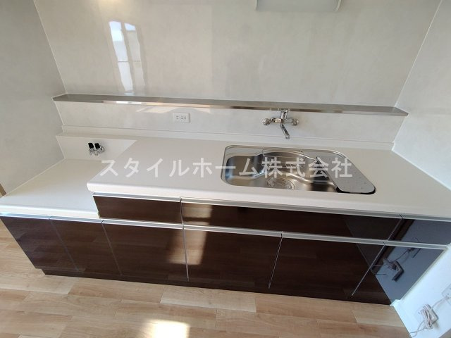 アビタシオン国府のキッチン|同建物内別部屋の写真です。