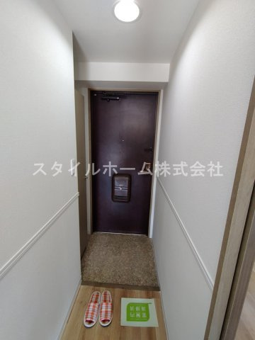 アビタシオン国府の玄関|同建物内別部屋の写真です。