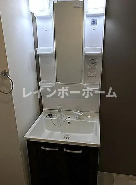 レピュア南千住レジデンスの独立洗面台|※別部屋参照写真になります。