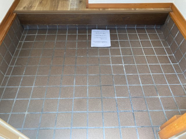 コンフォルト蔵之宮の玄関