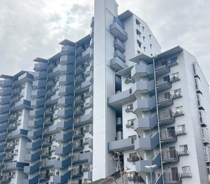 朝日プラザ松原Ｃ棟の外観