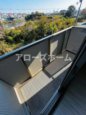 【バルコニー】 | サンガーデン高津橋 | ※室内写真は前回募集の２階居室につきイメージです。