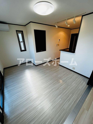 【居間・リビング】 | サンガーデン高津橋 | ※室内写真は前回募集の２階居室につきイメージです。