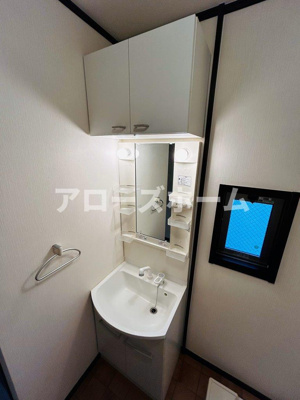 【洗面所】 | サンガーデン高津橋 | ※室内写真は前回募集の２階居室につきイメージです。