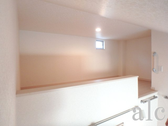 杉並区阿佐谷北４丁目のアパートの内装|明るい室内です