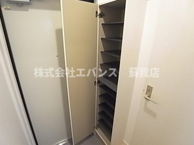 【エントランス】 | シトラスユノス京葉蘇我 | 落ち着いたエントランスです