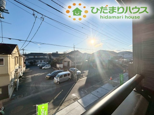 深谷市田所町第2　新築一戸建て　リーブルガーデン　02の展望|視界が開けており、住宅街の落ち着いた街並みを確認できます！
近隣との距離も適切に保たれているため、圧迫感を感じることなく過ごせます♪
