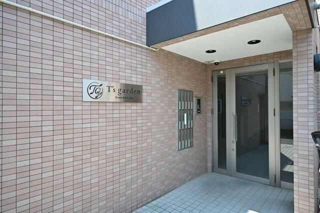 Ｔ’ｓ　ｇａｒｄｅｎ滝野川のエントランス