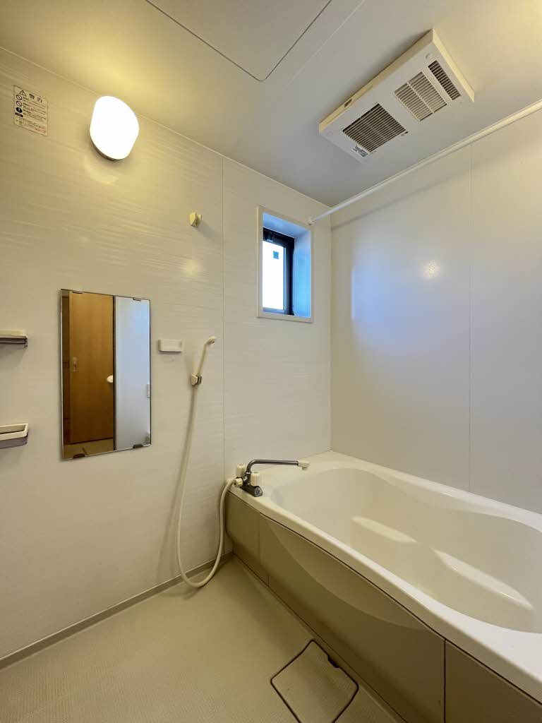 シャーメゾン永江町の浴室