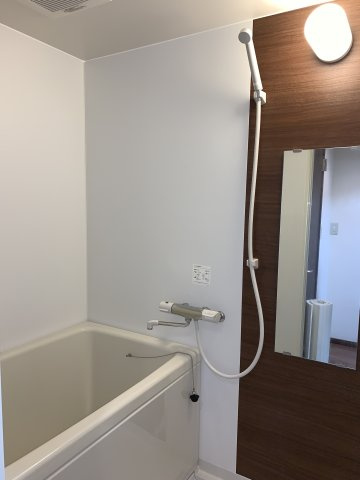 ハイツ江川A棟の居間・リビング|DK・6.0帖