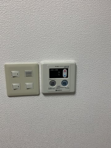 ハイツ江川A棟の設備|TVモニター付きインターホン