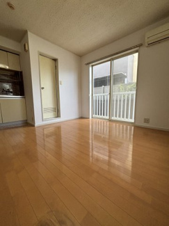 【居間・リビング】 | サン佳苑