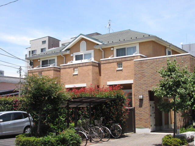 アルブル府中の外観