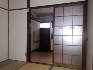 ビスタ安立の居間・リビング