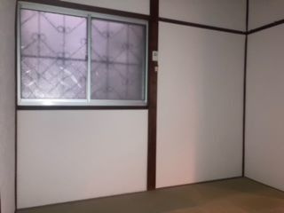 ビスタ安立の洋室