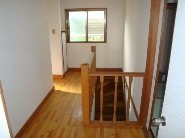 雲雀丘3丁目貸家の内装
