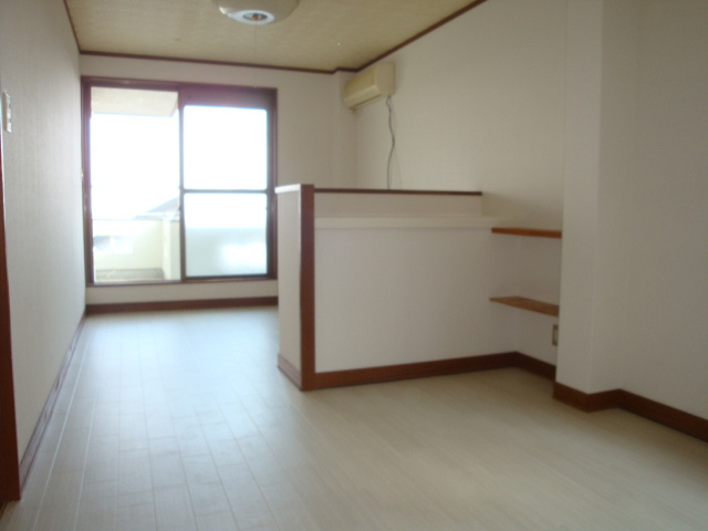 雲雀丘3丁目貸家の寝室