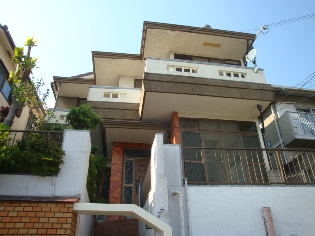 雲雀丘3丁目貸家