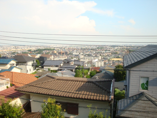 雲雀丘3丁目貸家の展望