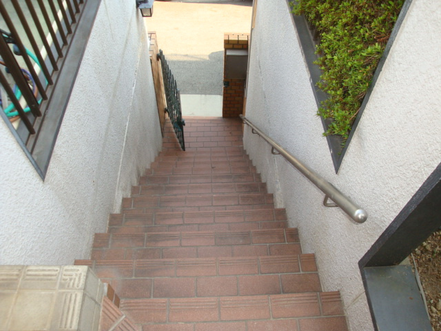 雲雀丘3丁目貸家のロビー