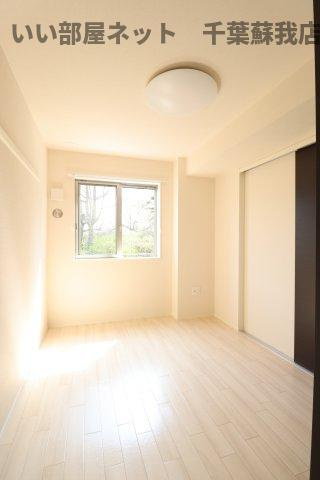 （仮称）市原市市原新築アパートの洋室|ゆったりした洋室です