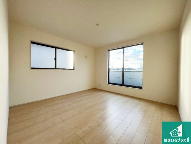 姫路市大津区西土井　新築一戸建ての外観|周辺は落ち着いた街並みの住宅地！子育てがしやすい住環境です！まだ未完成ですが、現地でしかわからない事もございます。是非一度ご覧ください。