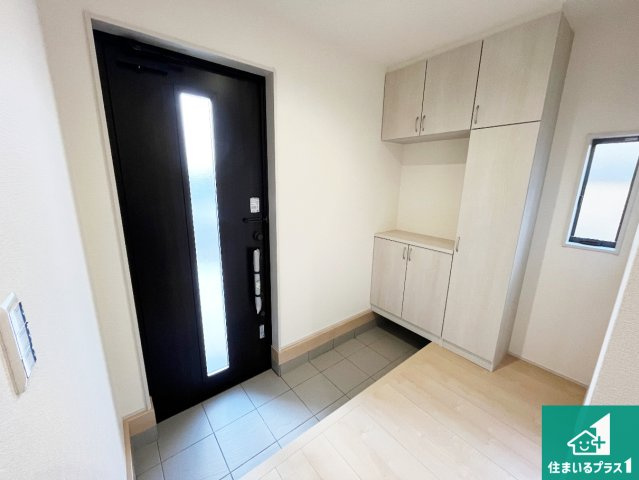 姫路市大津区西土井　新築一戸建ての外観|周辺は落ち着いた街並みの住宅地！子育てがしやすい住環境です！まだ未完成ですが、現地でしかわからない事もございます。是非一度ご覧ください。