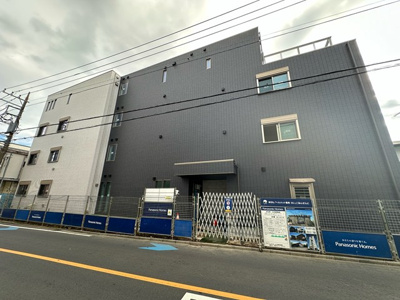 【エントランス】 | 【新築】Nalu avion/ナル・アヴィオン | ※施工中※共用エントランスは不審者の侵入を未然に防ぐオートロック付き！防犯対策充実しています◎