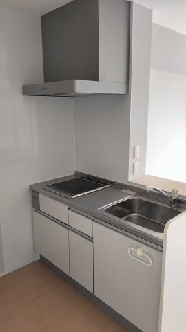 【キッチン】 | リエールA（家賃半額補助対象物件） | キッチンでお料理をお楽しみください