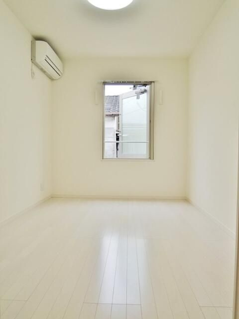 ザ・コートハウス十条Ⅱの居間・リビング|☆このお部屋は仲介手数料0円です☆