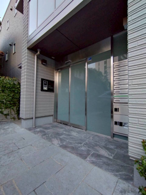 【エントランス】 | シャーメゾン芥川