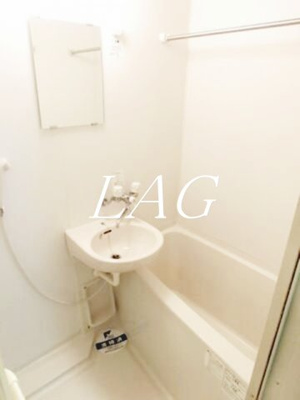 【浴室】 | スカイコート神田第５ | お風呂です。