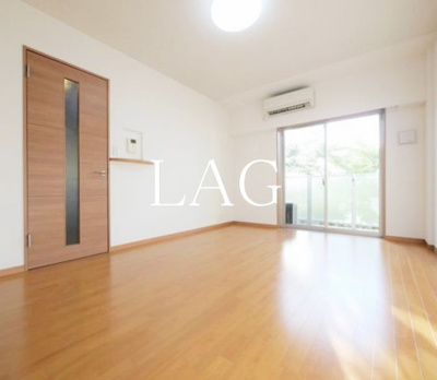 【居間・リビング】 | グランドエグザ親水公園Ｉ | 洋室です。