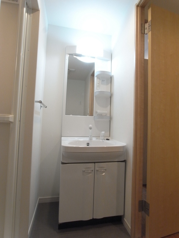 リブリ・新都心の洗面所|ゆったりとスペースのある洗面所