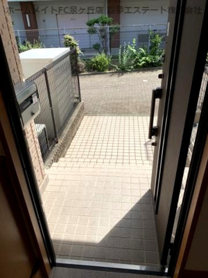 【玄関】 | Green Garden in GUMINOKI B棟 | 玄関ポーチ