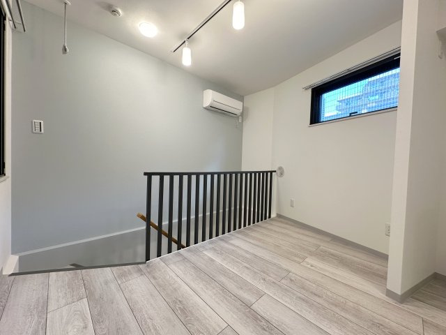 Norn Akabaneの居間・リビング