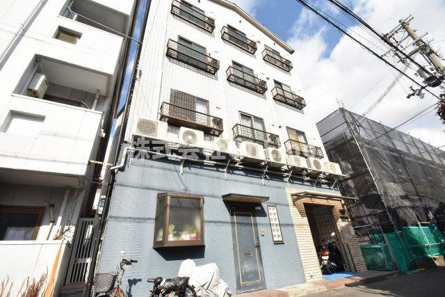 マンションHTの外観