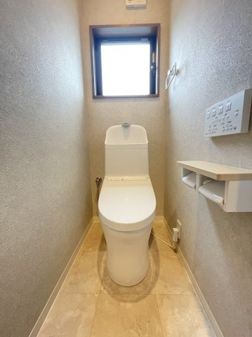 京都府京都市伏見区羽束師志水町225-8のトイレ