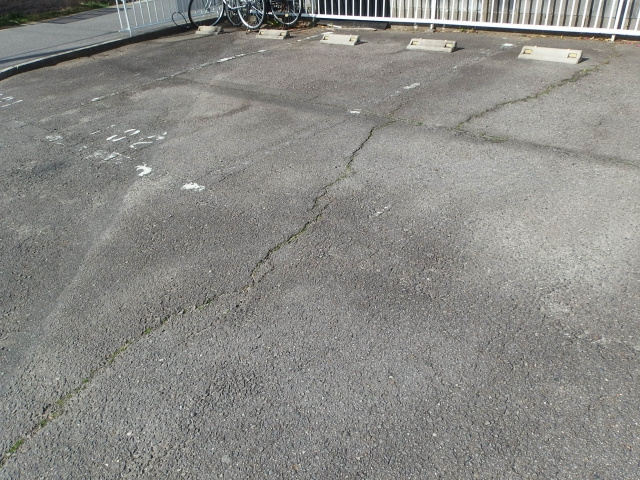 ビューハイツの駐車場