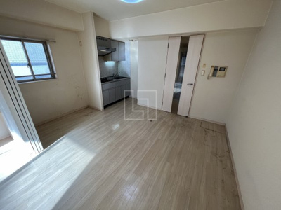 【居間・リビング】 | CITY SPIRE難波WEST | CITY SPIRE難波WEST（シティスパイア難波ウエスト）　洋室