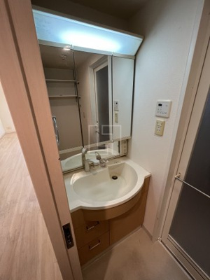 【独立洗面台】 | CITY SPIRE難波WEST | CITY SPIRE難波WEST（シティスパイア難波ウエスト）　独立洗面化粧台