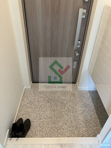 コンフィーの玄関