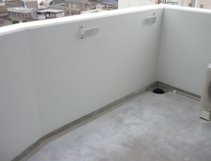 スパシエカステロ新都心のバルコニー