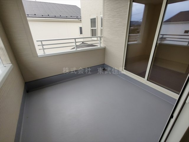 【バルコニー】 | 寄居町露梨子　全8棟　2号棟 | 開放的で明るい空間を演出してくれるバルコニーです