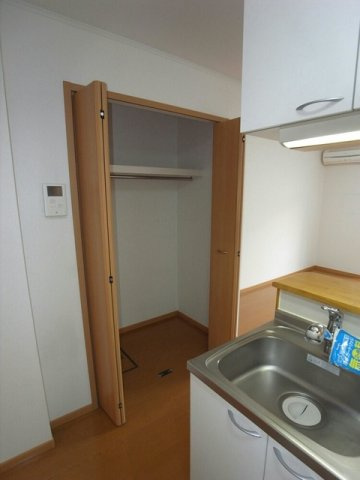 ピーチ・ホーレンの収納|小物を収納するのに便利です