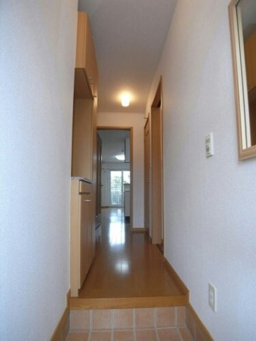 ピーチ・ホーレンの玄関|収納もある玄関です