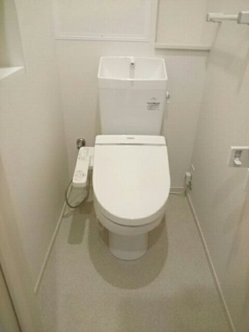 ショコラ　シルバのトイレ|清潔感のあるトイレです